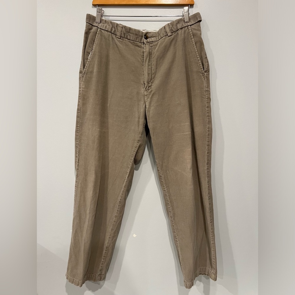 Haggar Men’s Corduroy Pants Size 33x30, 100% Cotton